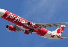 Tolak Menerbangkan Konsumen, AirAsia Digugat 5 Miliar