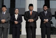Mengenal Sembilan Hakim MK yang Akan Memutus Uji Materi UU Halal