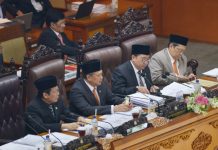 Rapat Paripurna Setujui RUU Sumber Daya Air Menjadi Usul Inisiatif DPR