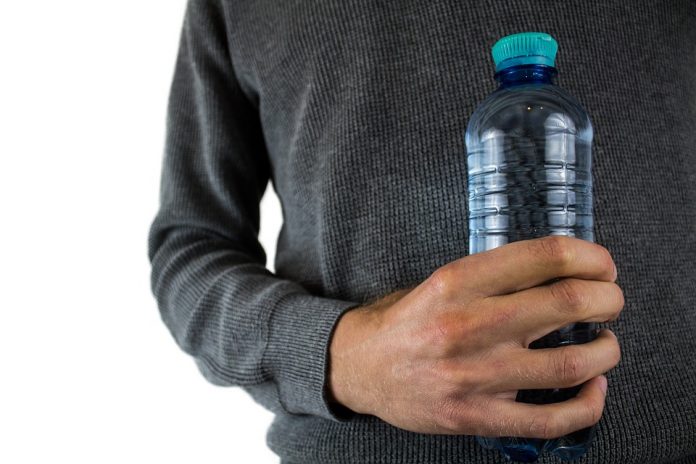 water-bottle-2821977_960_720