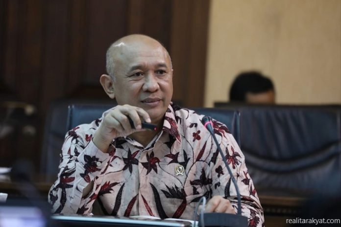 teten_omnibus-law 6 Strategi Menteri Teten Selamatkan UMKM Akibat Covid-19