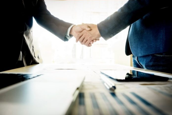 TINJAUAN YURIDIS TERHADAP UPAYA MITIGASI RISIKO PENURUNAN ANGKA MERGER DAN AKUISISI DI INDONESIA PADA MASA PANDEMI COVID-19