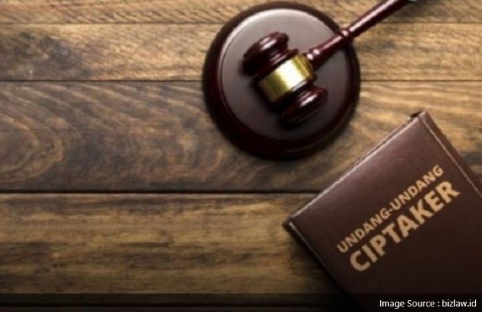 Menelisik Proses Pembentukan Undang-undang, Refleksi Penyusunan (R)UU Cipta Kerja
