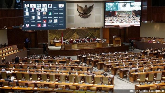 UU Cipta Kerja Disahkan, Pemerintah Diberi Waktu 3 Bulan Untuk Siapkan PP UU Cipta Kerja Disahkan, Pemerintah Diberi Waktu 3 Bulan Untuk Siapkan PP