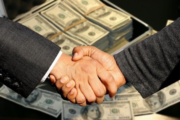 3158057055 Pasca UU Cipta Kerja, Peningkatan Investasi Asing Belum Cukup Signifikan?
