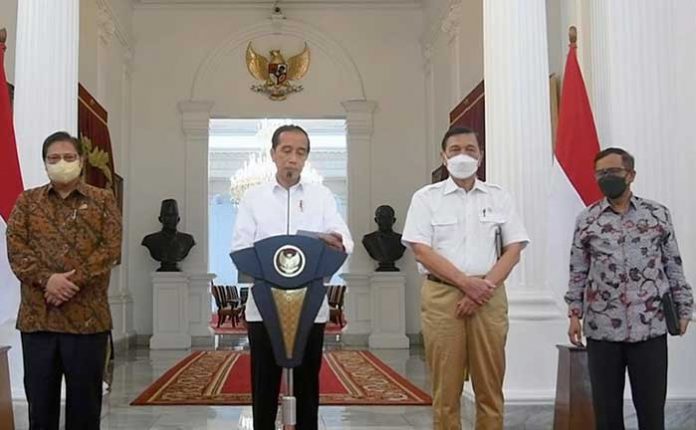 Jokowi UU Cipta Kerja Berlaku, Investasi Aman dan Terjamin Jokowi UU Cipta Kerja Berlaku, Investasi Aman dan Terjamin
