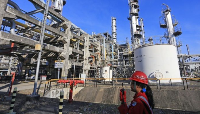 31379adcc8b38730f84de90cf9a43a43 pertamina siap beli minyak mentah rusia
