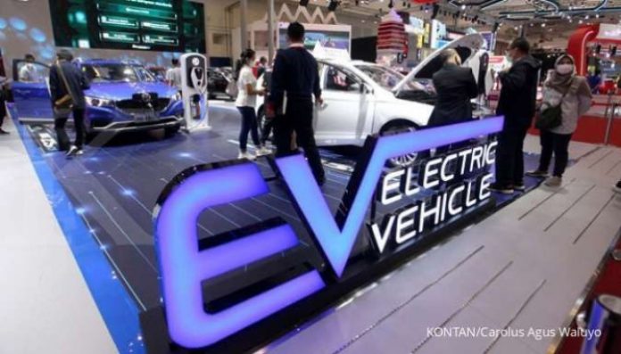 Dorong Ekonomi Hijau, OJK Siap Berikan Insentif Produksi Mobil Listrik