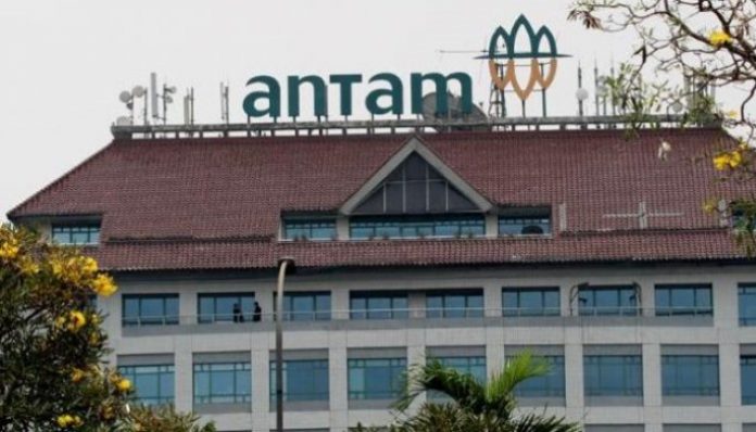 Petinggi PT Antam Diperiksa Atas Dugaan Korupsi Anoda Logam Petinggi PT Antam Diperiksa Atas Dugaan Korupsi Anoda Logam
