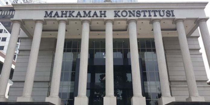 MK Tolak Uji Materi UU Harmonisasi Peraturan Perpajakan MK Tolak Uji Materi UU Harmonisasi Peraturan Perpajakan