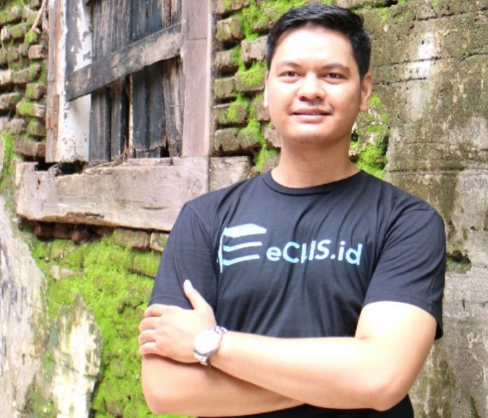 Rajulur Rakhman Lulusan Fakultas Hukum yang Merintis Karir dengan membangun Startup Hukum Rajulur Rakhman Lulusan Fakultas Hukum yang Merintis Karir dengan membangun Startup Hukum
