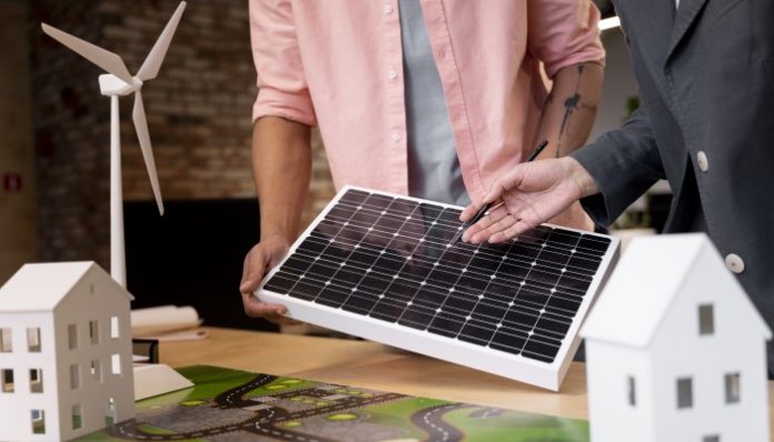 Berlomba Beralih ke EBT, Ini Dia Tips dan Keuntungan Perusahaan Melakukan Transisi Energi
