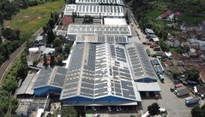 Danone-AQUA Operasikan PLTS Atap Terbesar di Bali, Bagaimana Dasar Hukumnya