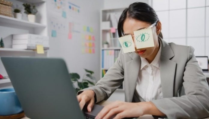 Mengenal Tren Quiet Quitting dalam Hubungan Ketenagakerjaan di Indonesia Mengenal Tren Quiet Quitting dalam Hubungan Ketenagakerjaan di Indonesia