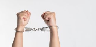 Tidak Hanya di Pemerintahan, Karyawan Swasta yang Korupsi Uang Perusahaan Dapat Pula Dikenai Hukuman