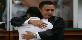 Membuat Gaduh Dalam Persidangan? Ini Hukumannya!