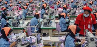 Produsen Sepatu Nike Tawarkan Pengunduran Diri Sukarela kepada Karyawan, Bedakah dengan PHK?