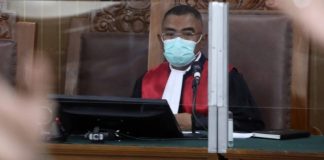 Irjen Ferdy Sambo Divonis Melebihi Dakwaan Jaksa, Kok Bisa?