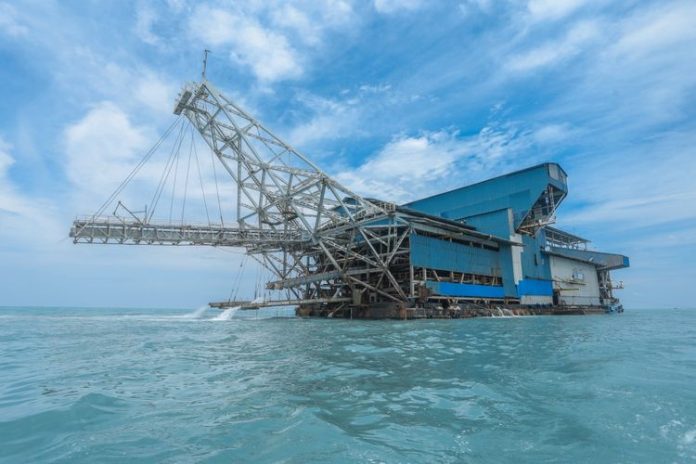 Pemerintah Izinkan Tambang Timah Laut, Ini Risikonya! Pemerintah Izinkan Tambang Timah Laut, Ini Risikonya!