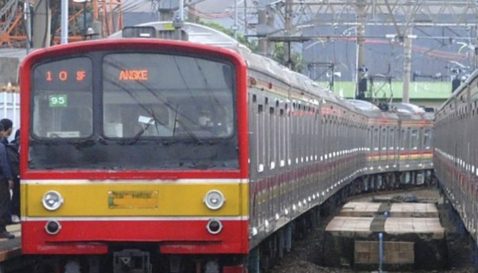 Gagal Impor KRL Bekas, Erick dan Luhut Sepakat Impor KRL Baru Gagal Impor KRL Bekas, Erick dan Luhut Sepakat Impor KRL Baru