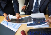 Pemegang Saham Perusahaan Memberhentikan Direktur secara Sepihak, Apakah Melanggar Hukum?
