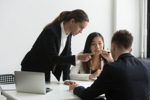 Apakah Perselingkuhan atau Perzinahan Dapat jadi Dasar PHK?