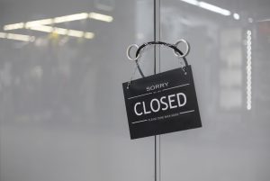Kenapa Perusahaan Bisa Ditutup? Ternyata Ini Alasannya