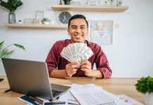Bagaimana Cara Perusahaan Menentukan Gaji untuk Direksi dan Dewan Komisaris?