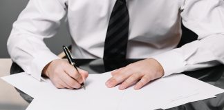 Masih Banyak Perusahaan Kena Denda dari KPPU karena Terlambat Notifikasi Merger dan Akuisisi, Bagaimana Antisipasinya?