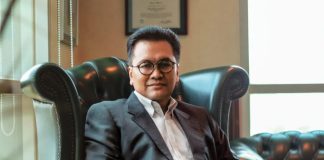 Yozua Makes: Menerjemahkan Presisi Hukum Menjadi Kehangatan Plataran