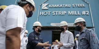 9 Karyawan Krakatau Steel Tolak Pensiun Dini, Apakah Perusahaan Tetap Bisa PHK? Sembilan karyawan Krakatau Steel digugat PHK setelah menolak program Golden Shake Hand dan menjalani skorsing selama delapan bulan.